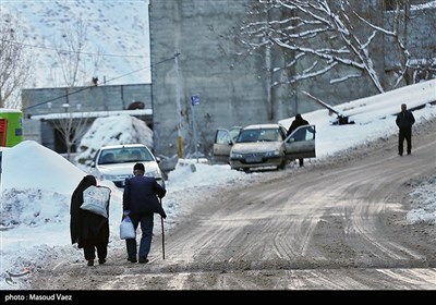 بارش برف در روستای لیقوان - تبریز