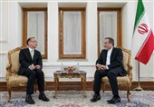 Iran Urges Interaction with Japan on Syria