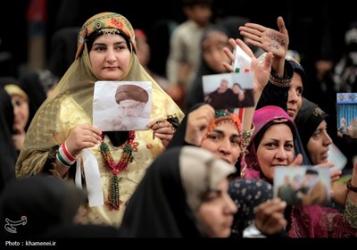 دیدار هزاران نفر از زنان و دختران با رهبر انقلاب