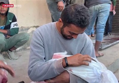أهالی وسط وجنوب غزة یعانون من نقص حاد فی الأکفان لتکفین الشهداء
