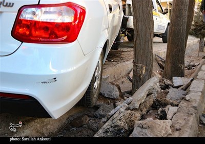 انحراف خودرو ساینا به پیاده‌رو در کرمان