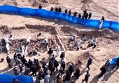 Iraq Discovers Mass Grave of Women, Children in Samawah Desert