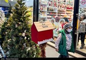 Тема рождественского декора на улицах Тегерана