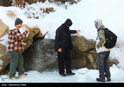 طبیعت زمستانی آبشار گنجنامه همدان