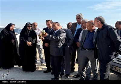 بازدید نمایندگان مجلس از حاجی‌آباد
