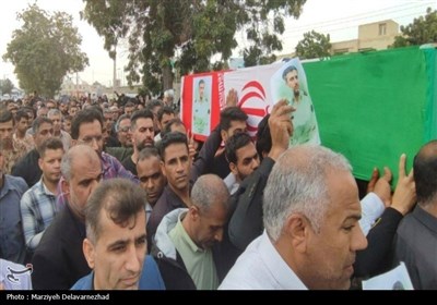 تشییع باشکوه پیکر مطهر شهید مدافع امنیت در بندرلنگه