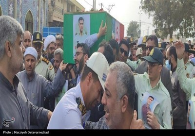 تشییع باشکوه پیکر مطهر شهید مدافع امنیت در بندرلنگه
