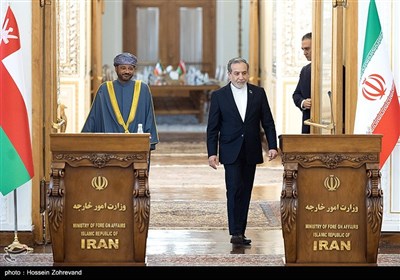 دیدار سید بدر البوسعیدی، وزیر امور خارجه عمان با سید عباس عراقچی، وزیر امور خارجه