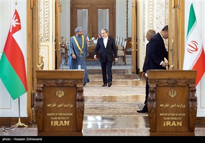 دیدار سید بدر البوسعیدی، وزیر امور خارجه عمان با سید عباس عراقچی، وزیر امور خارجه