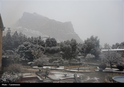 نخستین برف زمستانی اصفهان