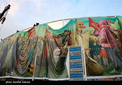 نصب بزرگ‌ترین بیلبورد کشور در کرمان