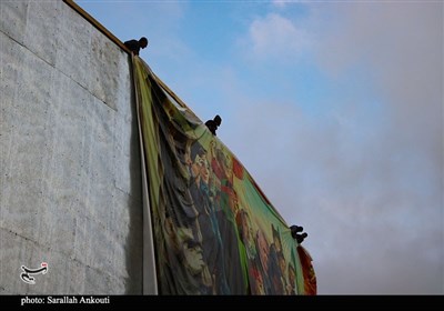 نصب بزرگ‌ترین بیلبورد کشور در کرمان