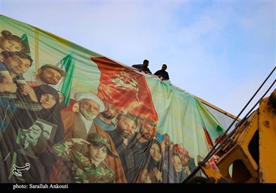 نصب بزرگ‌ترین بیلبورد کشور در کرمان
