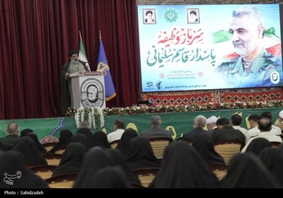 همایش ستارگان مقاومت در بوشهر