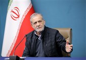 Iranian President Seeks Academic Aid to Meet Challenges