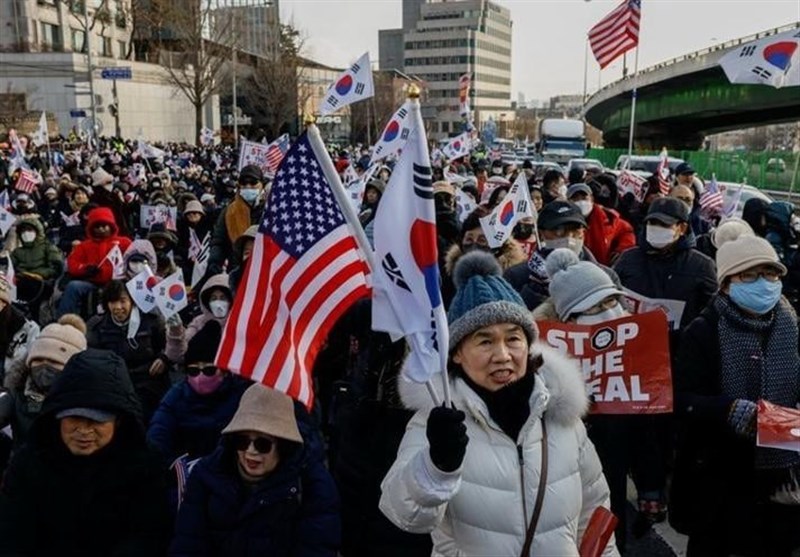 South Korea&apos;s Yoon to Accept Court Decision Even If It Ends Presidency, Lawyer Says