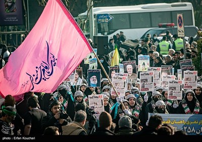 مناورة كبرى في طهران تحت عنوان "السائرون إلى القدس"