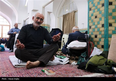 مراسم معنوی اعتکاف در زنجان