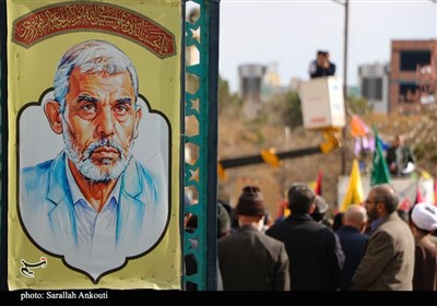 راهپیمایی باشکوه جمعه فتح در کرمان