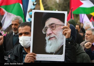 راهپیمایی باشکوه جمعه فتح در کرمان