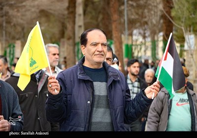 راهپیمایی باشکوه جمعه فتح در کرمان