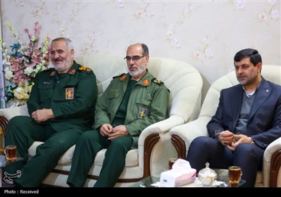 دیدار با خانواده سردار