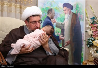 دیدار با خانواده سردار