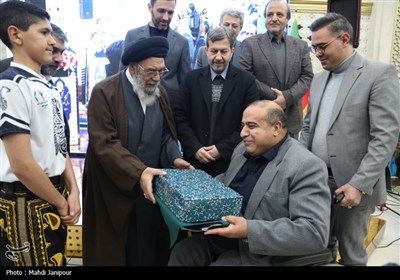 تجلیل از مدال آوران پارالمپیک و ورزشکاران المپیکی اصفهان