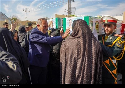 آیین وداع و طواف پیکر پاک و مطهر سربازان شهید فراجا در حرم شاهچراغ (ع) شیراز