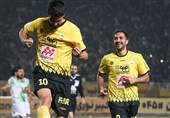 Sepahan Beats Kheybar to Move Top of IPL