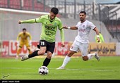 دیدار تیم‌های فوتبال نساجی و آلومینیوم