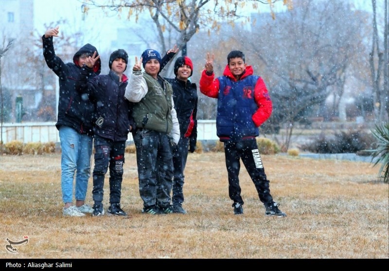 بارش برف زمستانی در بجنورد به روایت تصاویر