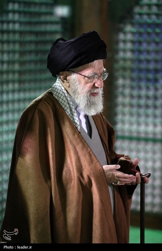 حضور رهبر انقلاب اسلامی در حرم مطهر حضرت امام خمینی (ره)- عک ...