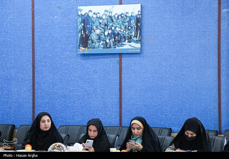 نشست خبری فرمانده سپاه انصارالمهدی(عج) استان زنجان- عکس صفحه ...