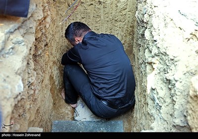 مراسم خاکسپاری پدر عبدالله عبداللهی معاون خبر خبرگزاری تسنیم ...