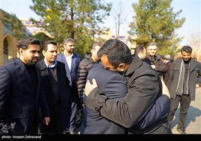 مراسم خاکسپاری پدر عبدالله عبداللهی معاون خبر خبرگزاری تسنیم ...