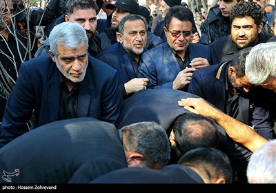 مراسم خاکسپاری پدر عبدالله عبداللهی معاون خبر خبرگزاری تسنیم ...