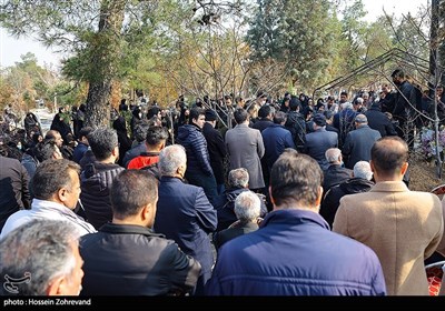 مراسم خاکسپاری پدر عبدالله عبداللهی معاون خبر خبرگزاری تسنیم ...