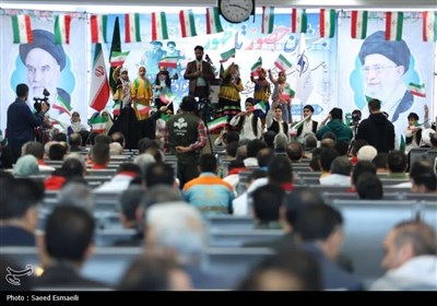 آغاز جشن‌های دهه فجر در گلستان
