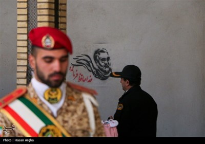 گلباران گلزار شهدا به مناسبت آغاز دهه فجر در زنجان