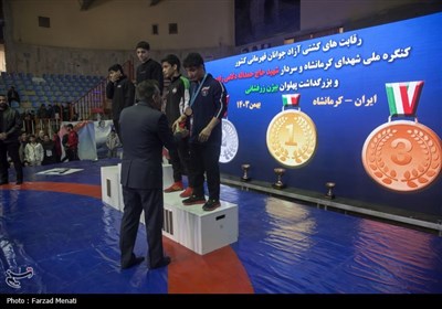 رقابتهای کشتی جوانان کشور در کرمانشاه