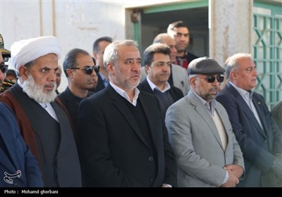 گلزار شهدای بیرجند غبارروبی شد