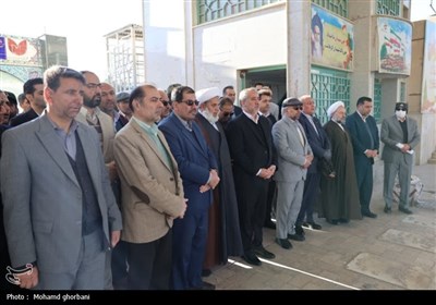 گلزار شهدای بیرجند غبارروبی شد