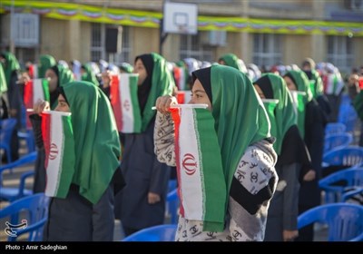 آیین نواختن زنگ انقلاب در شیراز 