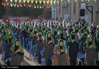 آیین نواختن زنگ انقلاب در شیراز 