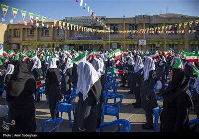 آیین نواختن زنگ انقلاب در شیراز 