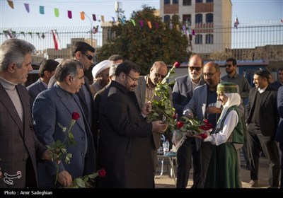 آیین نواختن زنگ انقلاب در شیراز 