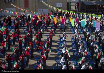 آیین نواختن زنگ انقلاب در شیراز 