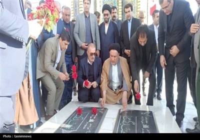افتتاح و کلنگ زنی 40 پروژه در لنده