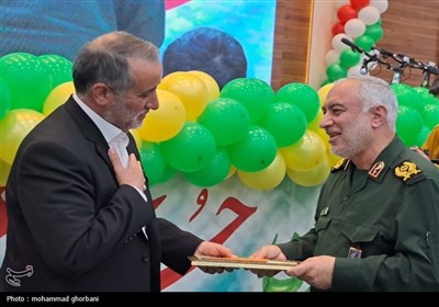 مراسم گرامیداشت میلاد امام حسین (ع) و روز پاسد